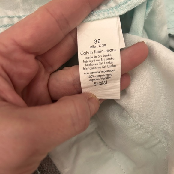 Men’s Calvin Klein light mint colored shorts size 38 - Picture 9 of 10